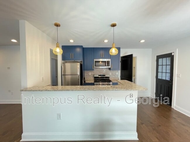 Building Photo - 2867 Joyce Ave