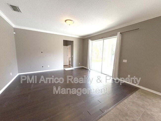 Building Photo - 5822 Tulip Flower Dr