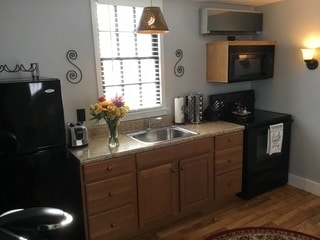 Kitchen - 121 Lafayette Rd