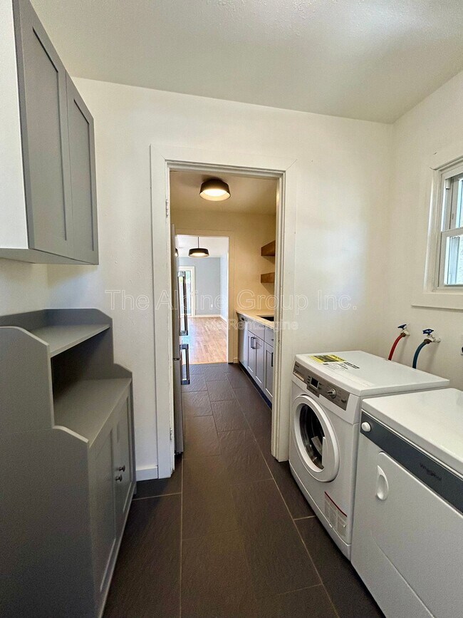 Building Photo - 4831 N Maryland Ave