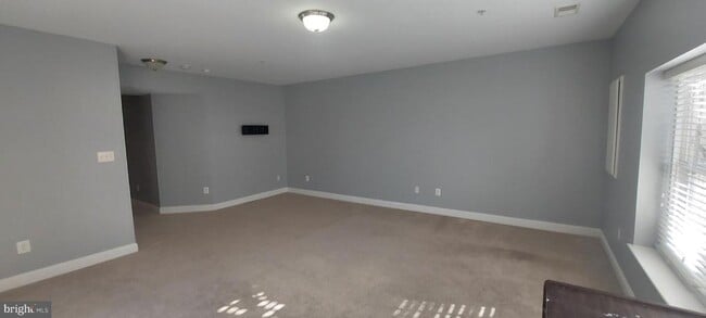 Building Photo - 12539 Blue Sky Dr