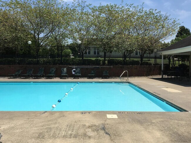 Building Photo - 2915 Atwood Rd