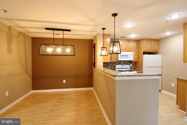 Building Photo - 18701 Sparkling Water Dr