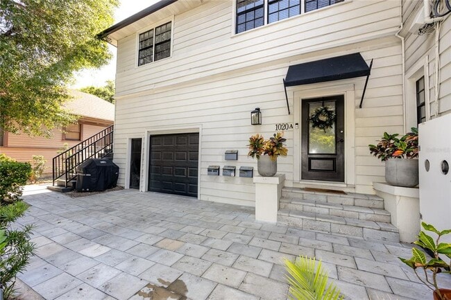 Building Photo - 1020 S Rome Ave