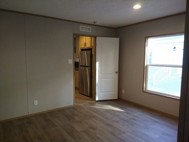 Building Photo - 5532 Jennie St