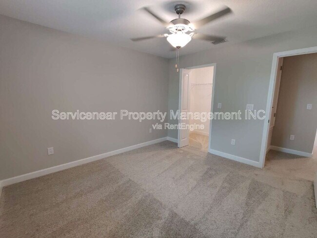 Building Photo - 23300 Willow Glen Way