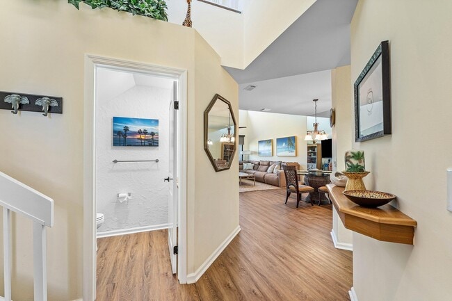 Building Photo - 858 Windermere Way