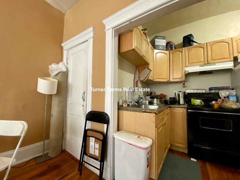 Building Photo - 866 Huntington Ave