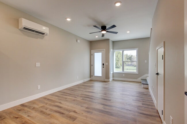 Building Photo - 230 3rd St