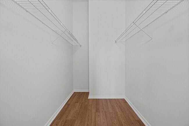 Building Photo - 4534 Oak Terrace Dr