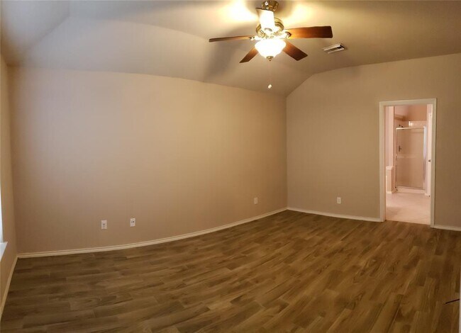 Building Photo - 11906 White Water Bay Dr