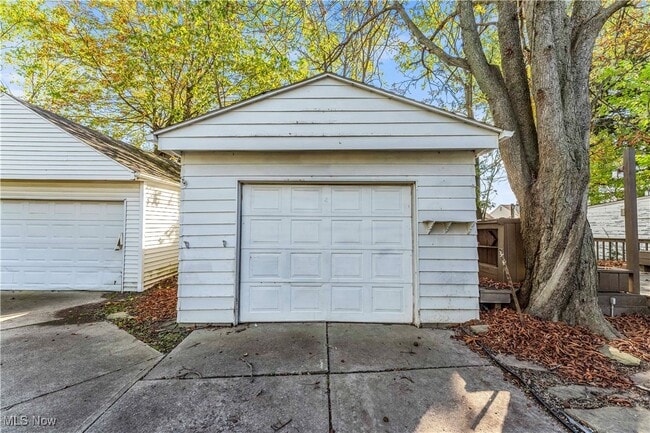 Building Photo - 12414 Reindeer Ave