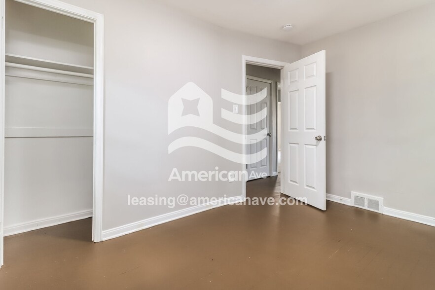 Building Photo - 17878 Runyon St