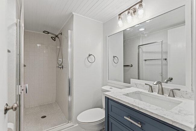 Building Photo - 9233 SW 8th St