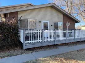 Building Photo - 3355 S Flower St