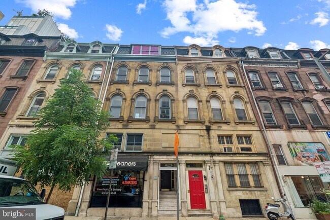 Primary Photo - 2116 Walnut St