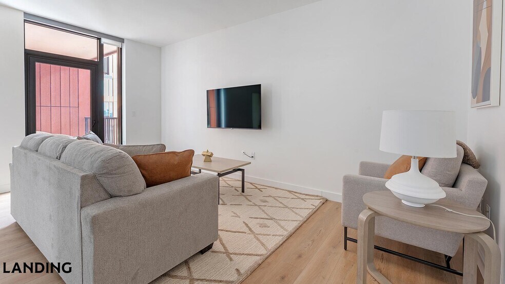 Building Photo - 632 Howard Rd SE