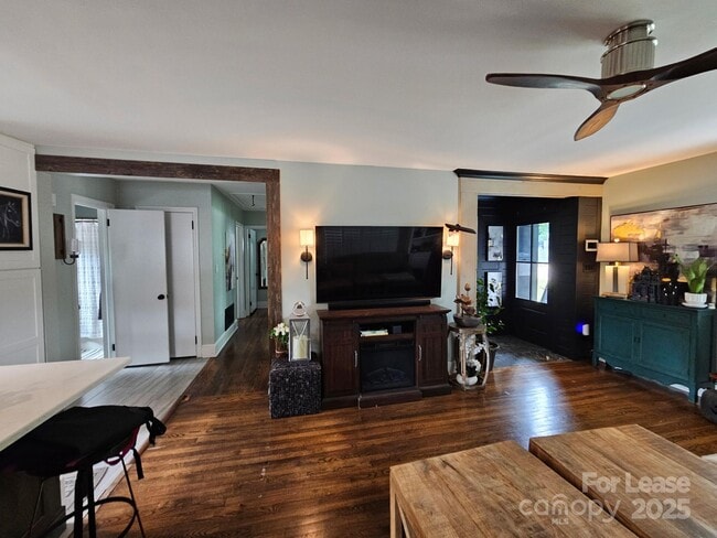 Building Photo - 4820 Gilmore Dr