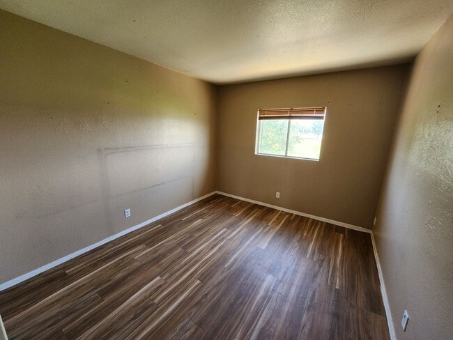 Building Photo - 4796 Nova Ln