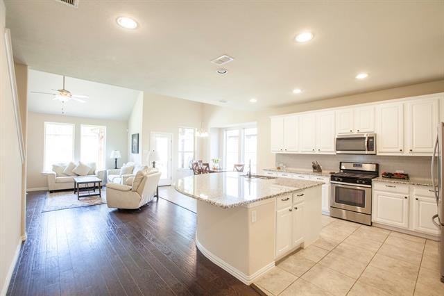 Building Photo - 907 Birchwood Dr