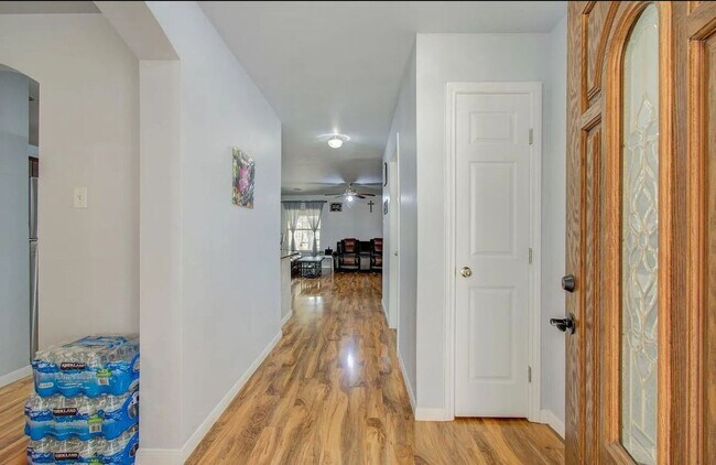 Building Photo - 18135 Flower Grove Ct