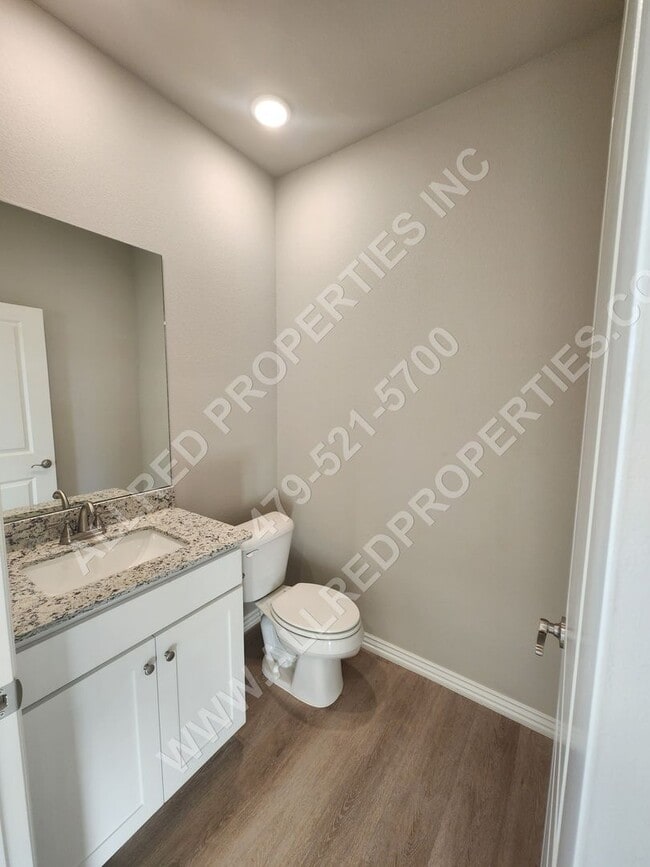 Building Photo - POIGAI ESTATES: BRAND NEW
