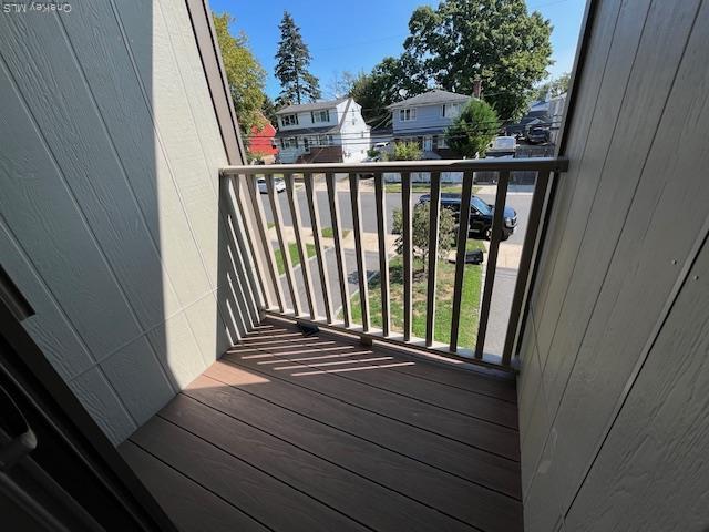 Building Photo - 5 Dunwood Rd