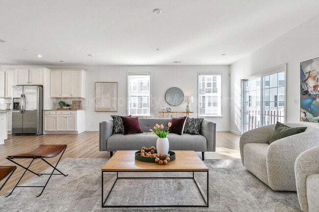 Building Photo - 8010 Wistar Glen Dr