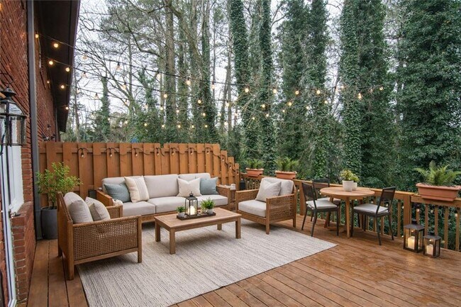 Building Photo - 1612 Briarcliff Rd NE