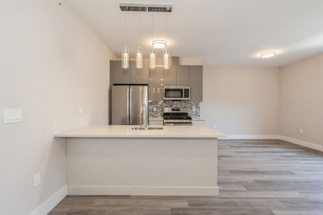 Building Photo - 6108 Hudson Ave