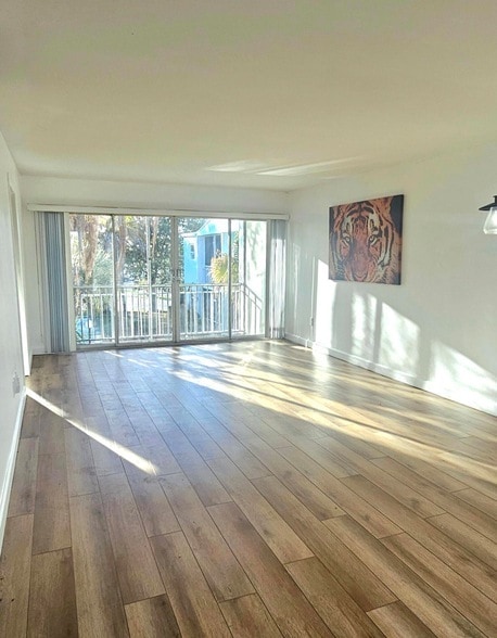 Building Photo - 1505 Crescent Cir