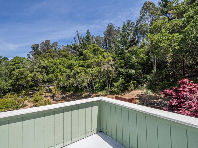 Building Photo - Resort-like Aptos Single Family House