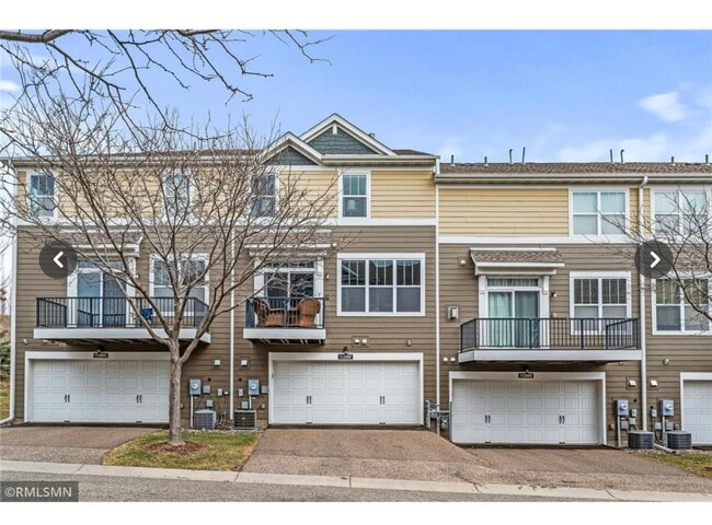Building Photo - 11280 Sand Castle Dr