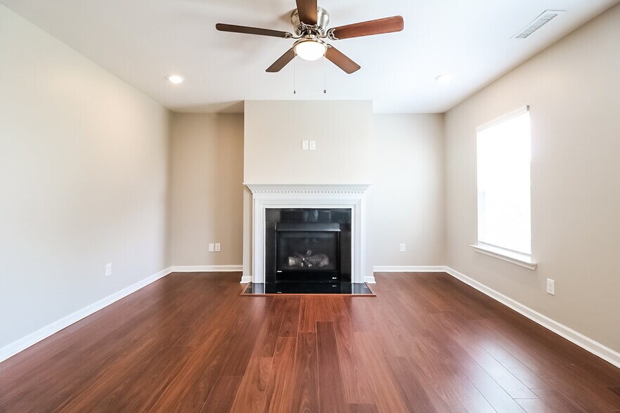 Building Photo - 232 Pamlico Dr