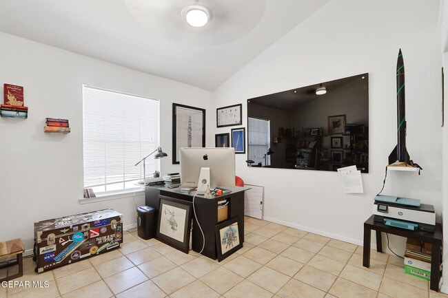 Building Photo - 4348 Loma Hermosa Dr
