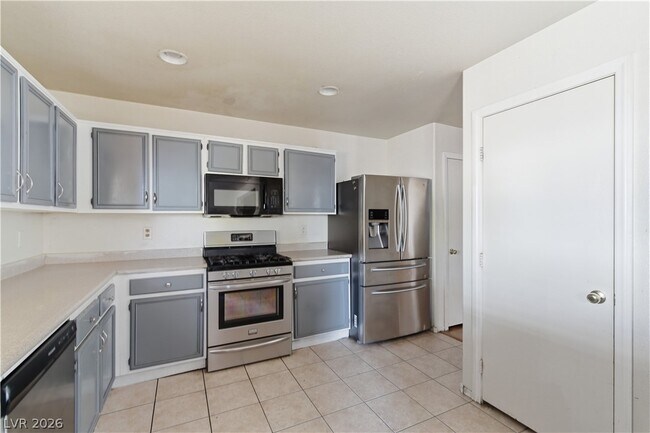 Building Photo - 5362 Walcott Dr