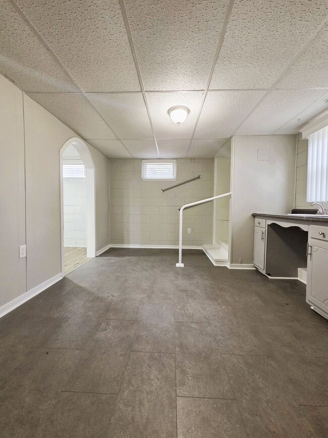 Building Photo - Remodeled ranch on large serene lot in Amelia County.