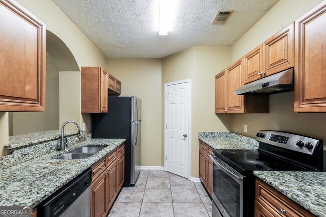 Building Photo - 1050 Trotters Farm Rd
