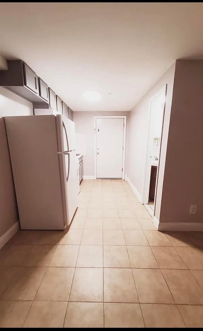 Building Photo - 304 40th St