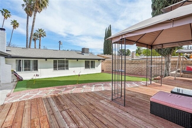 Building Photo - 5633 Rawlings Ave