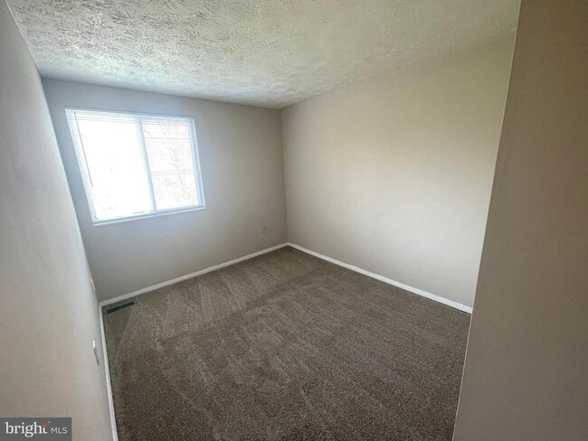 Building Photo - 4216 Dunwood Terrace