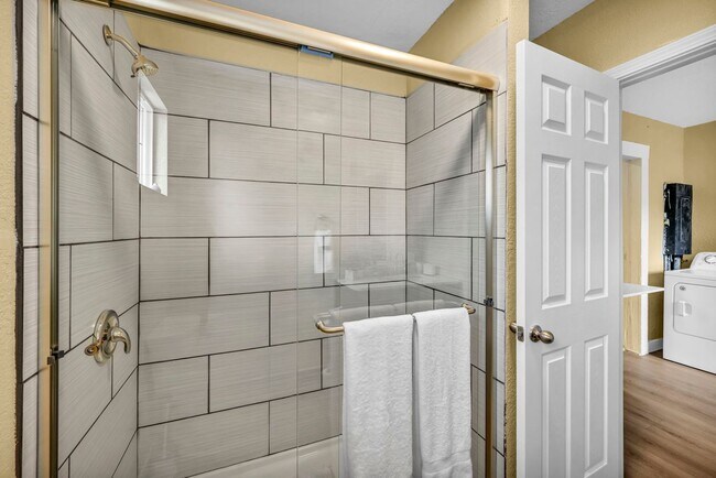 Building Photo - FULLY FURNISHED HISTORIC CHARMER BETWEEN UNR & DOWNTOWN – UTILITIES INCLUDED, MODERN UPGRADES, PR...