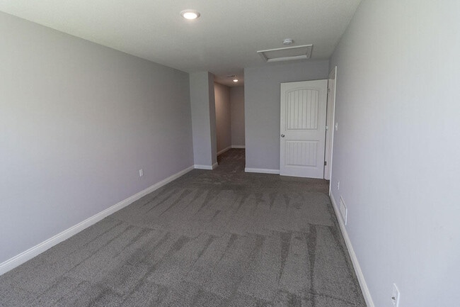 Building Photo - 2801 Amberwood court