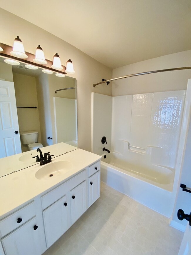Building Photo - Heart of Ballantyne!  Beautiful End Unit T...