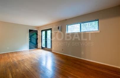 Building Photo - 755 St Charles Ave NE