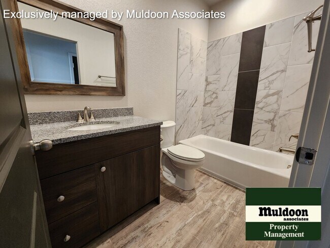 Building Photo - Brand new duplex unit available now!