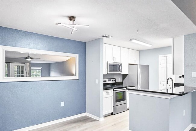 Building Photo - 7417 Vista Way