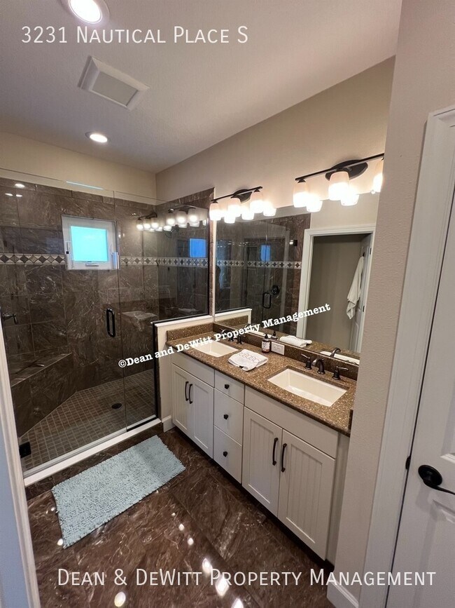 Building Photo - 3231 Nautical Pl S