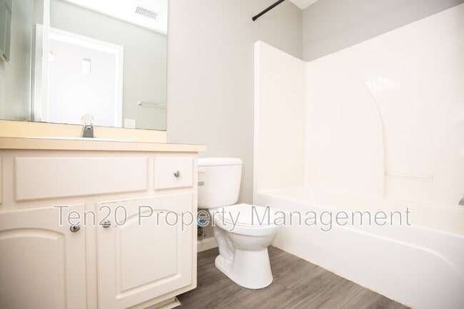 Building Photo - 5015 Hidden Hills Ct