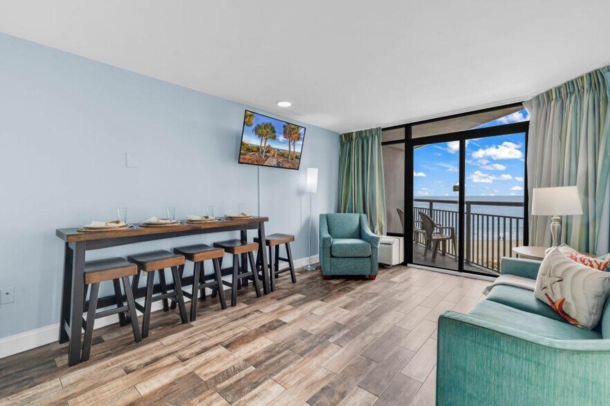 Building Photo - 1501 S Ocean Blvd